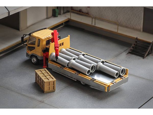 Mitsubishi Fuso Fighter (1024) / Accessories With Crane: Cement Pipe / Wooden Box Yellow