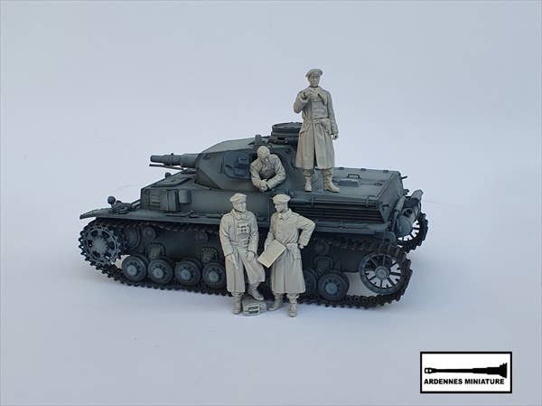 thumbnail image 2 of Verlinden 1/48 German Tank Crew WWII – 1 Full Figure + 3 Half-Figures, Resin, 2245 2 of 6