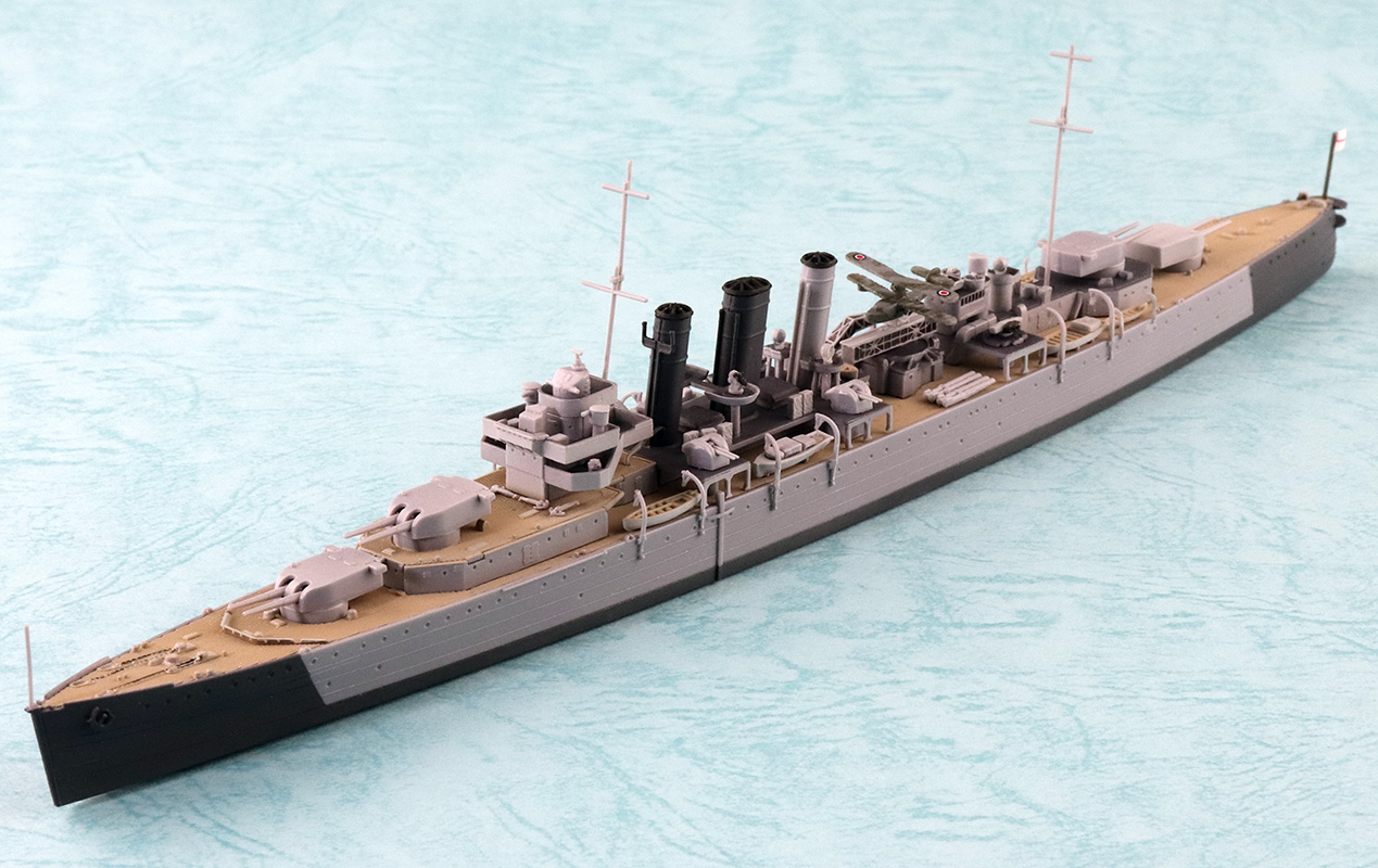 Aoshima Waterline 1/700 Royal Navy Heavy Cruiser HMS Cornwall Plastic Model 