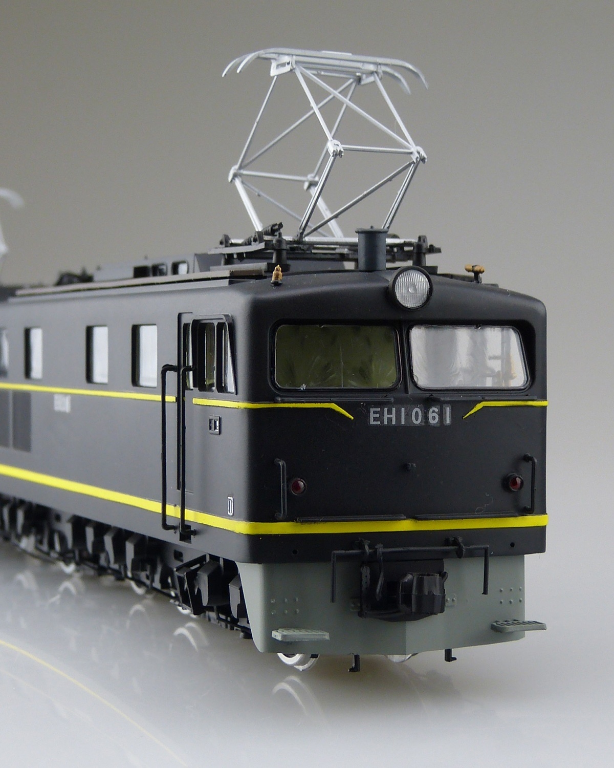 JNR DC Electric Locomotive EH10 | HLJ.com