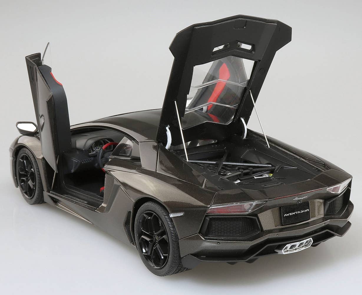 11 Lamborghini Aventador LP700-4 | HLJ.com