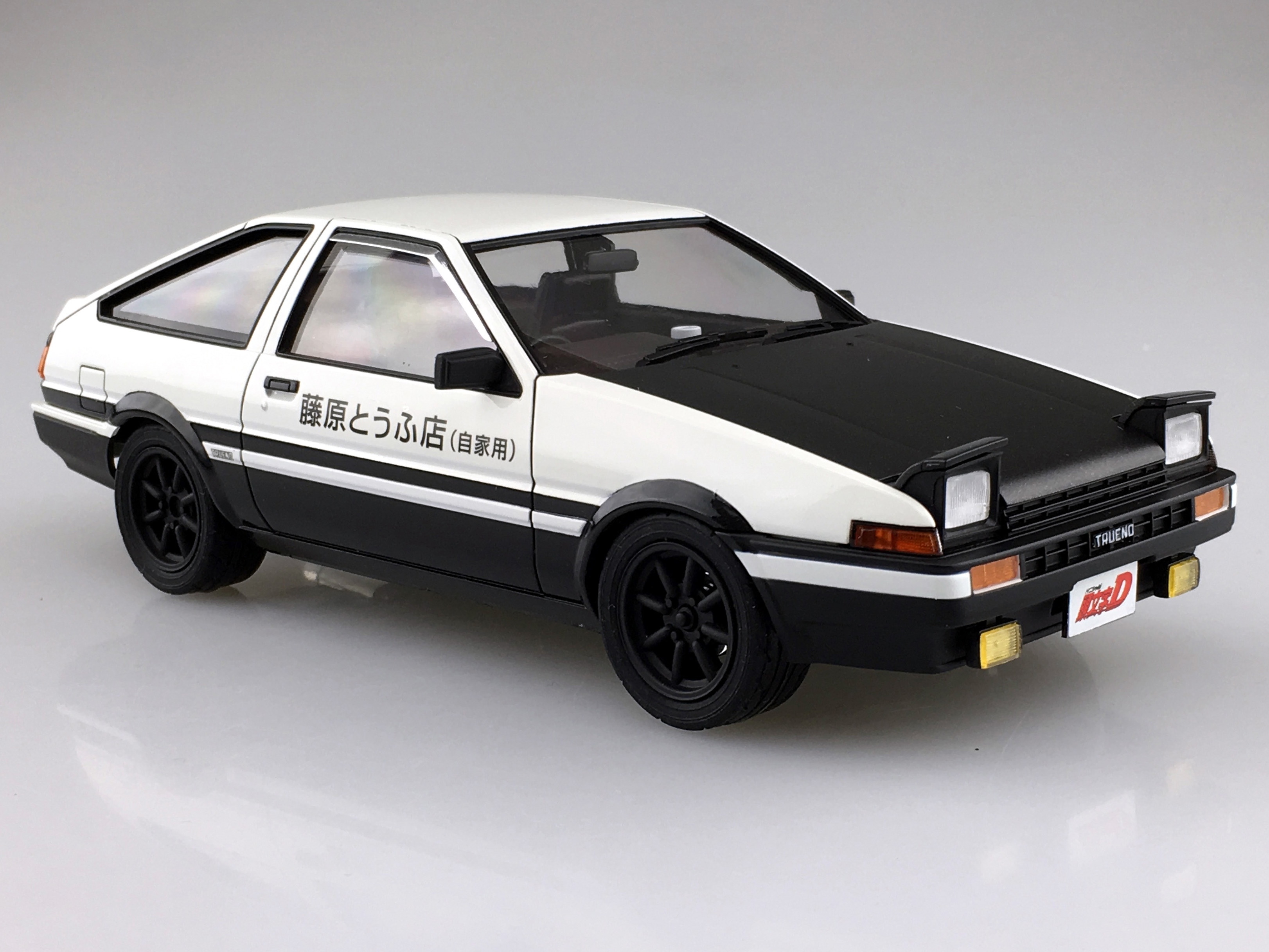 takumi fujiwara x toyota trueno ae86