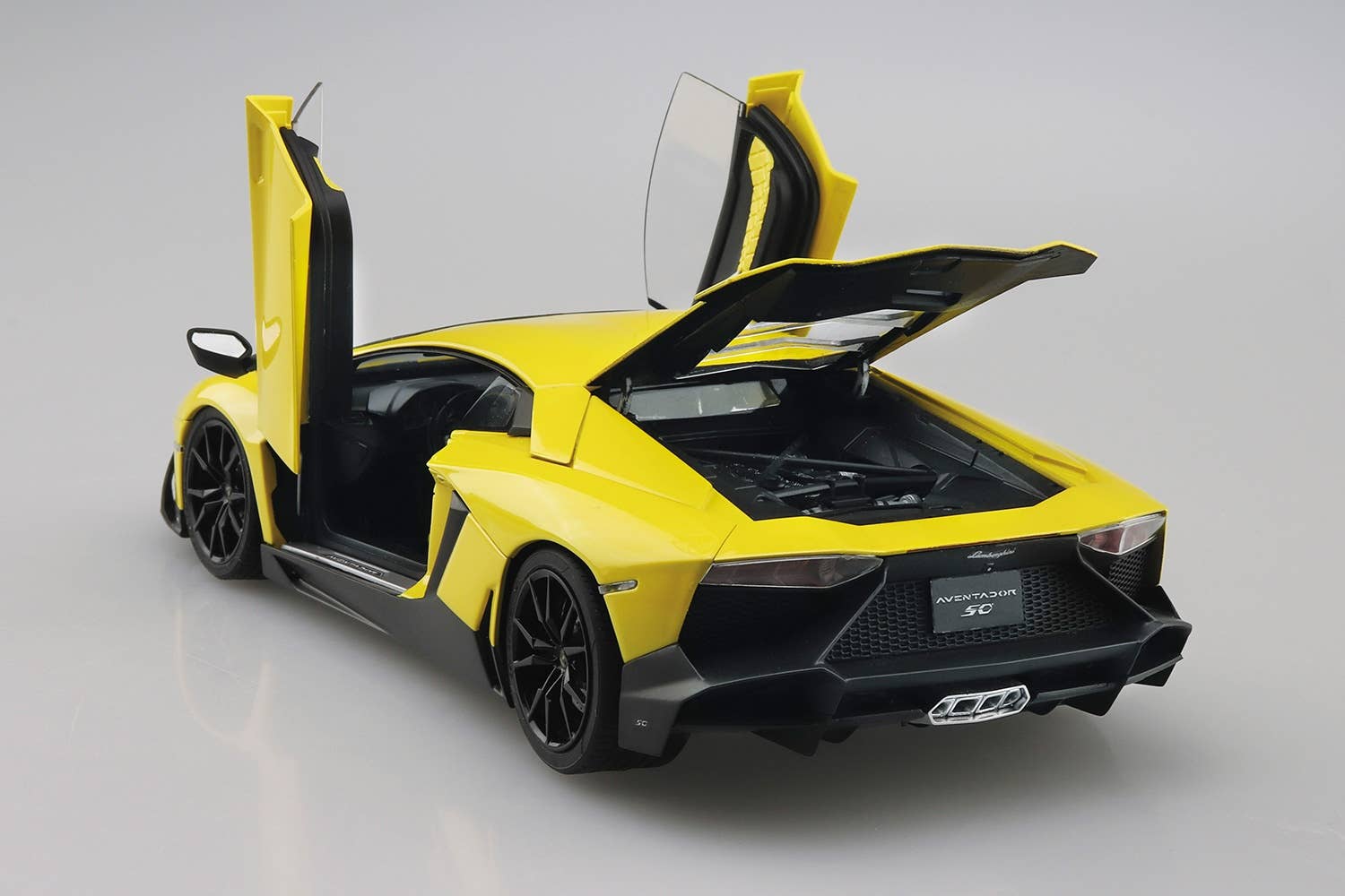 Lamborghini Aventador 50th Aniversario | HLJ.com