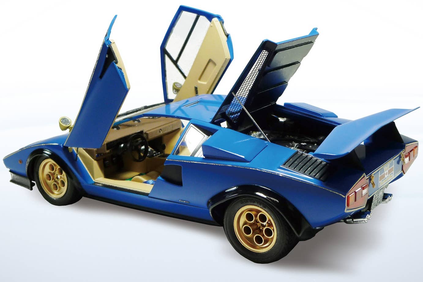76 Wolf Countach Ver.2 | HLJ.com