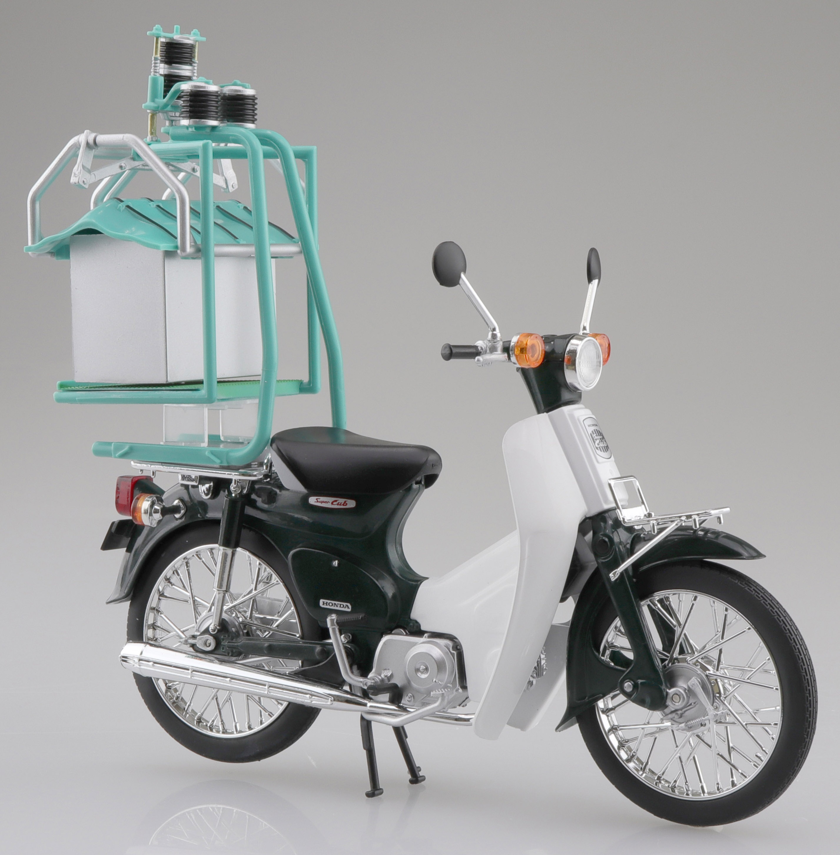 Bandai 1:12 Scale Honda Super Cub 50 Model Kit # 0505101-700
