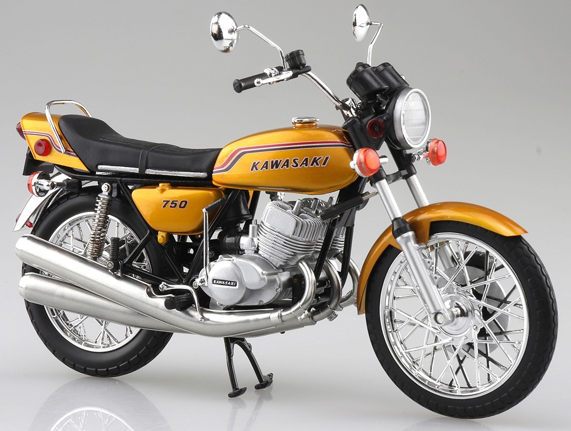 KAWASAKI 750SS MACH IV (European Specification) Candy Gold