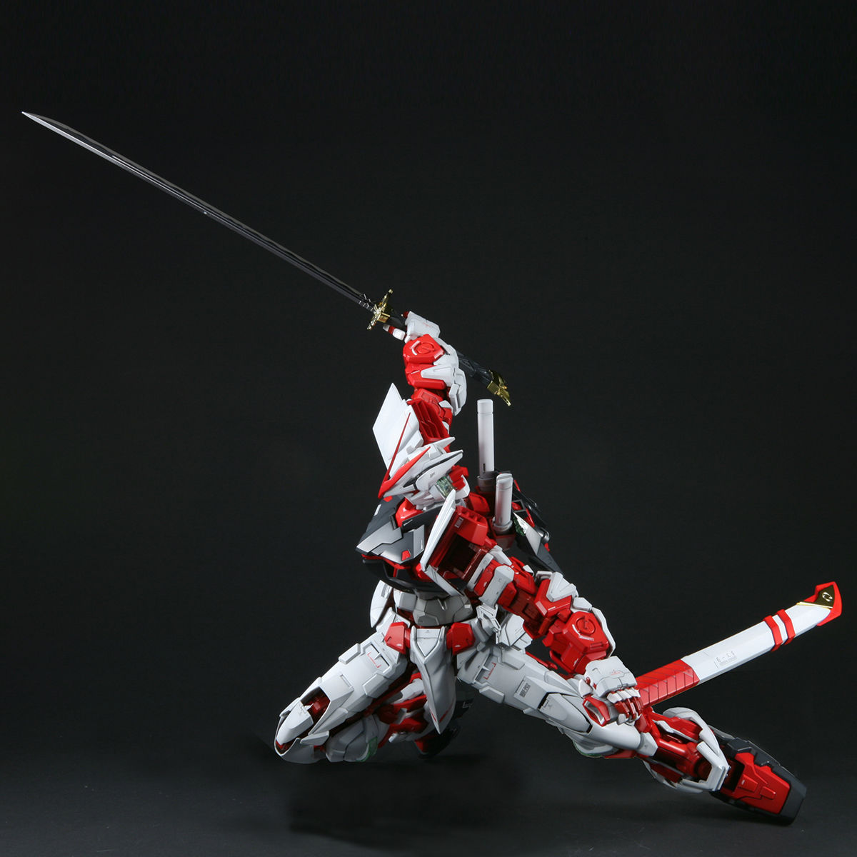 1/60 PG Gundam Astray Red Frame