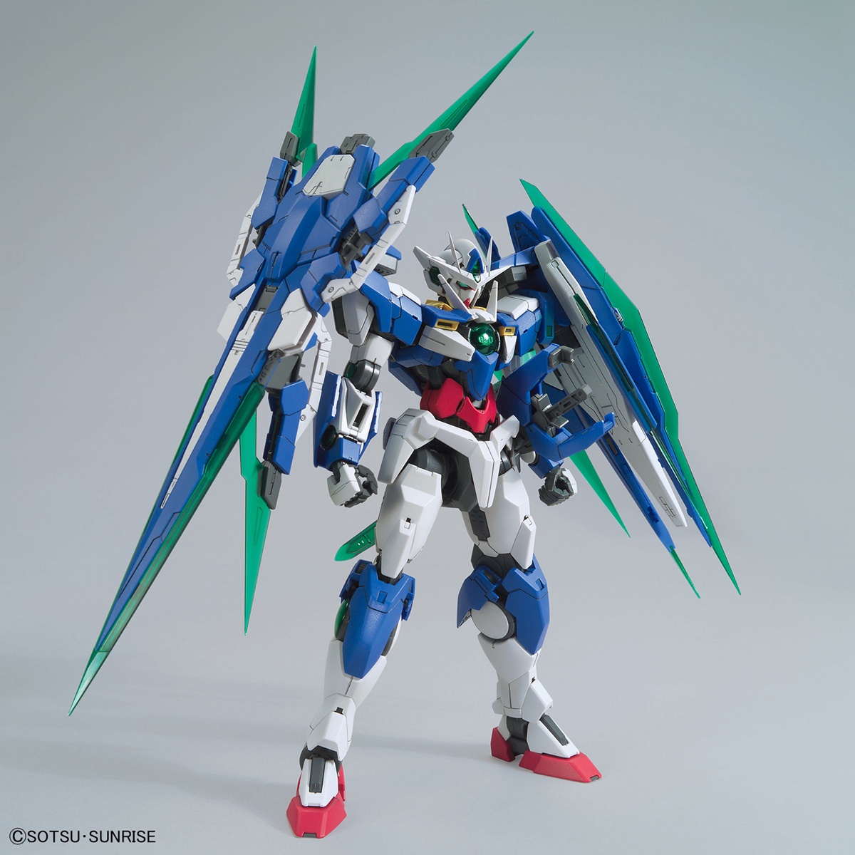  Bandai Hobby MG 1/100 00 QAN[T] Full Saber Mobile Suit Gundam  00V: Battlefield Record : Toys & Games