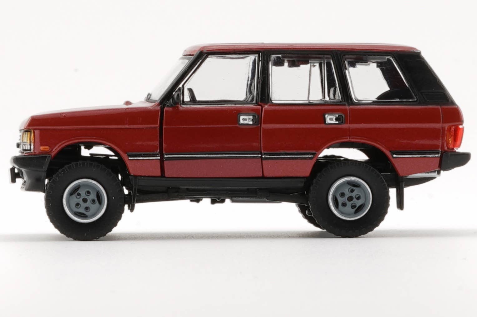 Land Rover 1992 Range Rover Classic LSE Red (RHD) | HLJ.com