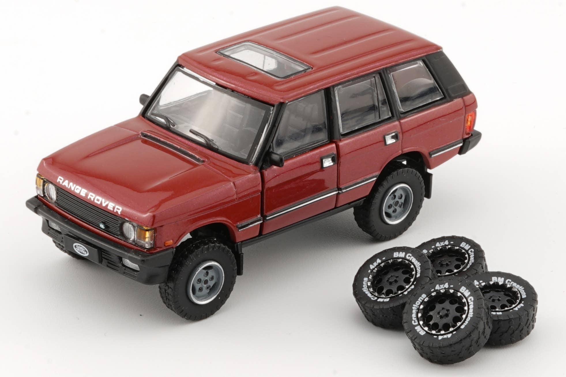 Land Rover 1992 Range Rover Classic LSE Red (RHD) | HLJ.com