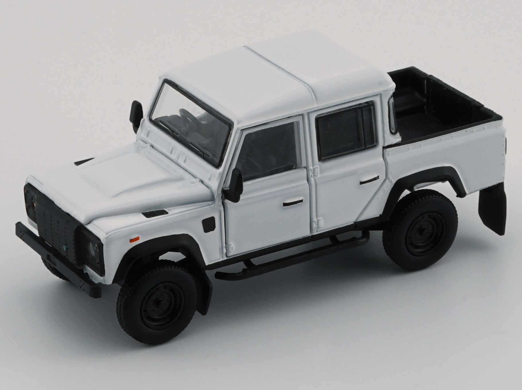 blozen mannelijk Factuur Land Rover Defender 110 Pickup 2016 White LHD | HLJ.com