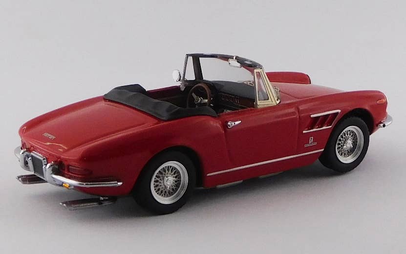 Ferrari 330 GTS 1967 Red Spoke Wheels | HLJ.com