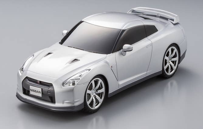 Nissan GT-R | HLJ.com