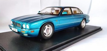 Jaguar XJR X300 1995 Turquoise | HLJ.com