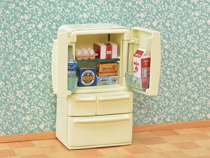 Sylvanian Families Calico Critters Refrigerator Set 