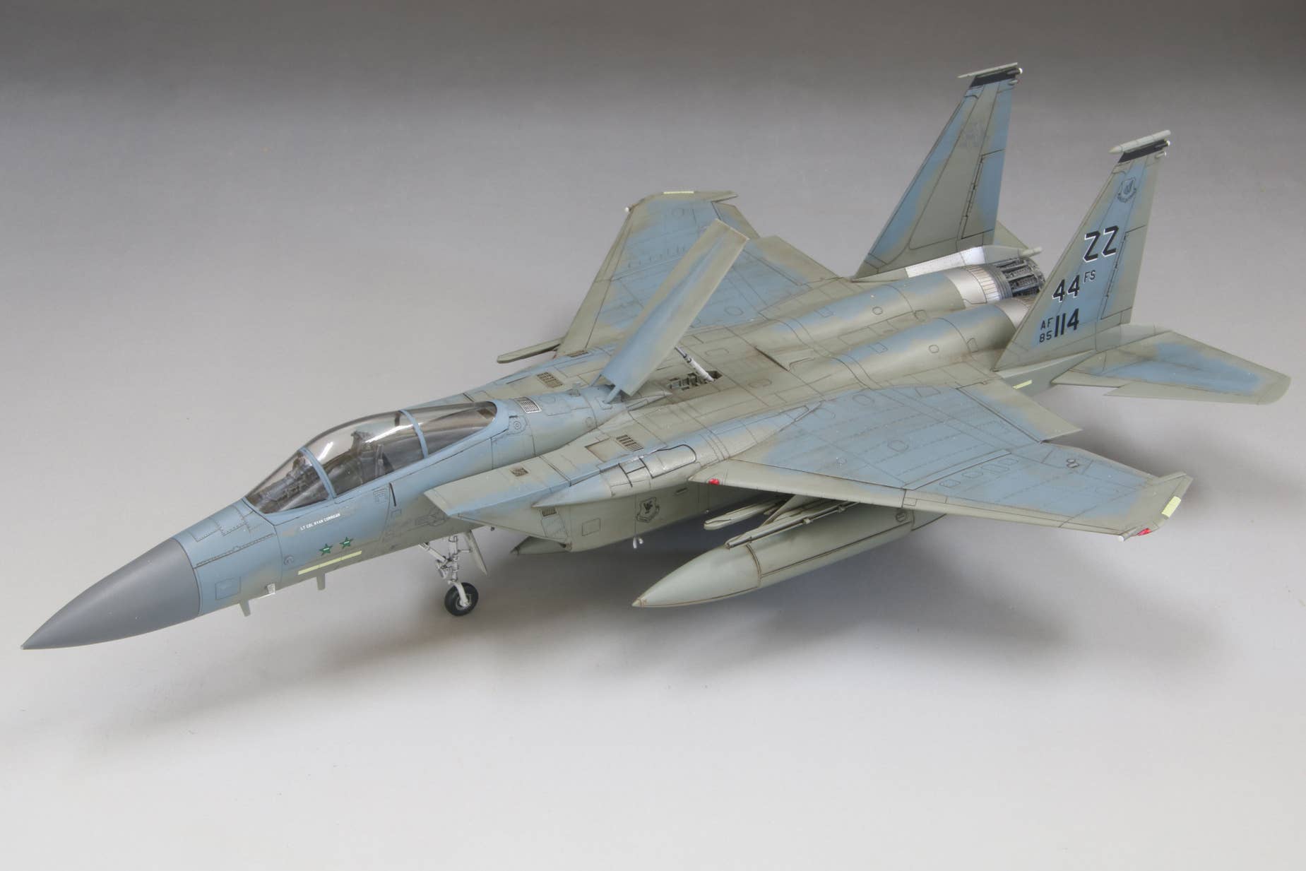プラモデル完成機　1/72　ROKAF F-15 US Air Force F-15C Fighter Kadena | HLJ.com