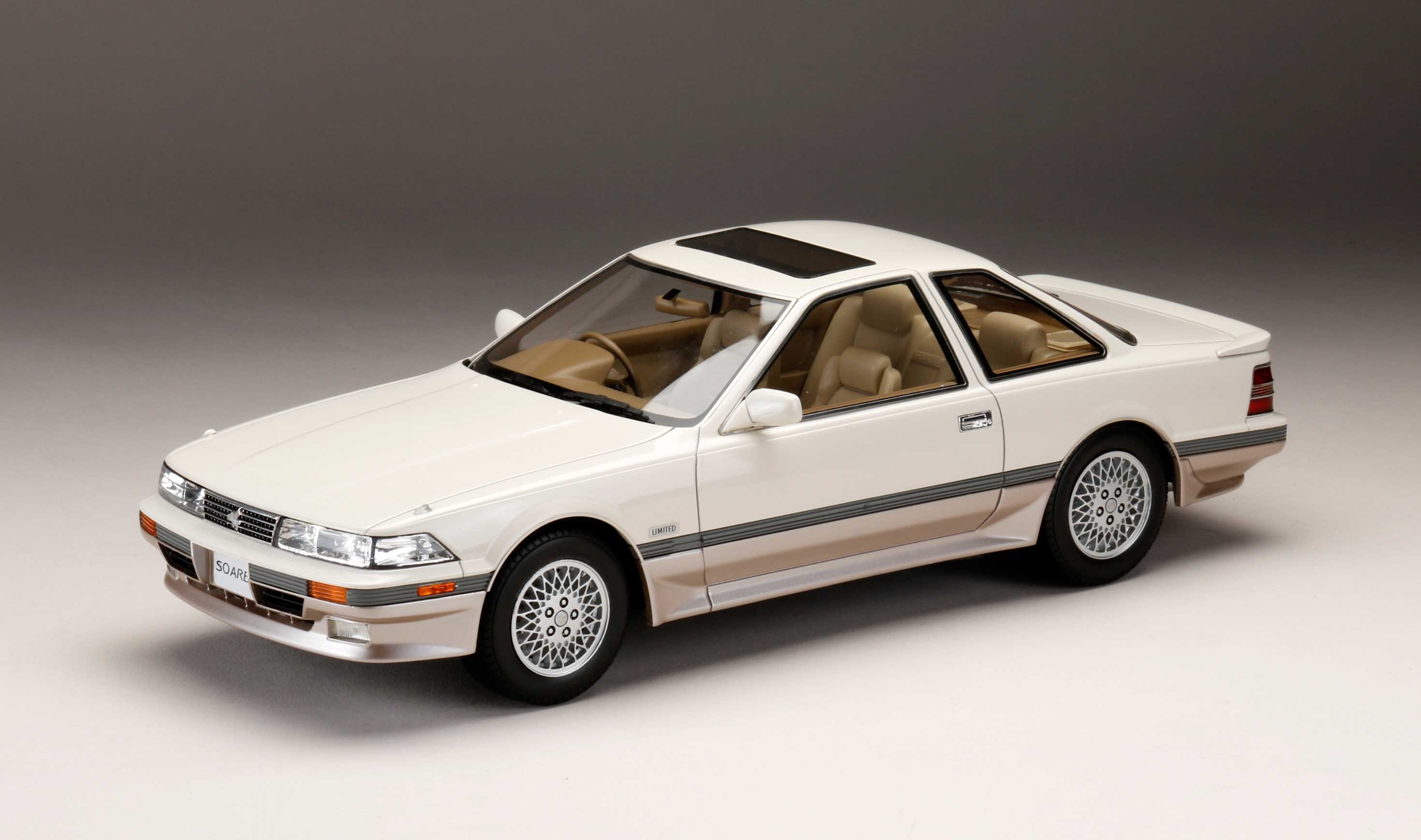 1/24 Tamiya Soarer 3.0 GT Kit Plastic Model Kit 