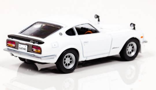 フェアレディZ S30 Custom Ver. 1/64 Nissan Fairlady Z S30 Custom Version White | HLJ.com