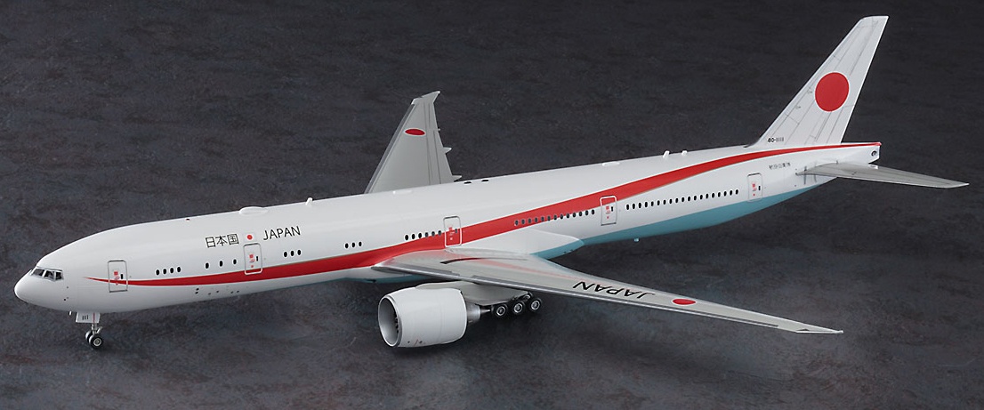Amazon.com: Hasegawa 1/200 Japan Airlines B777-300 New Logo