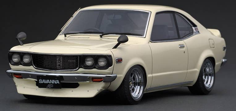 ignition.model SAVANNA S124A ホワイト IG2033 Mazda Savanna (S124A) Racing White – ignition model