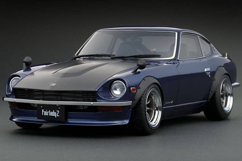 Nissan Fairlady Z S30 Blue & Carbon Bonnet | HLJ.com