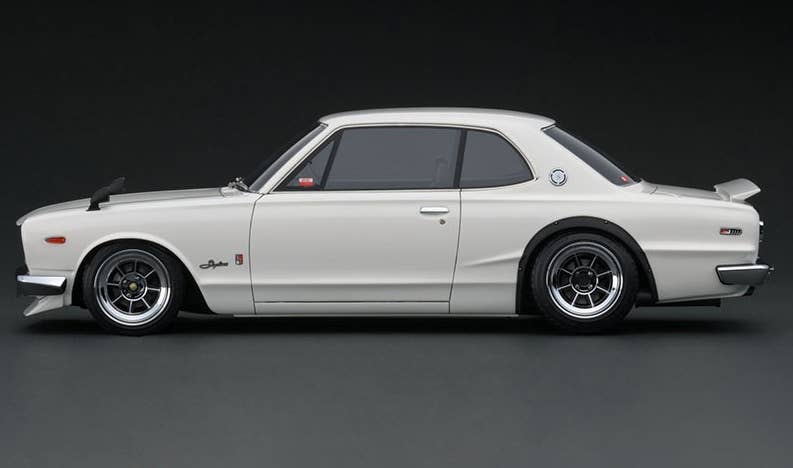 Nissan Skyline GT-R KPGC10 White Hayashi-Wheel | HLJ.com