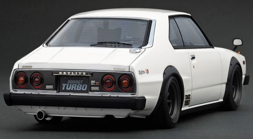 Ignition Model 1:18 Nissan Skyline 2000 Turbo GT-ES (C211