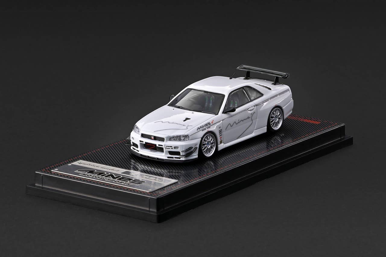 Nissan Skyline GT-R Mine's (R34) White | HLJ.com