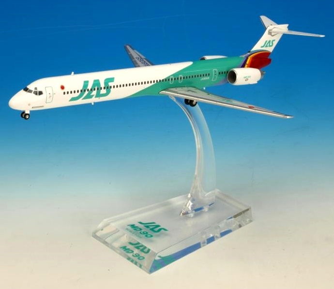 EVA Air McDonnell-Douglas MD-90