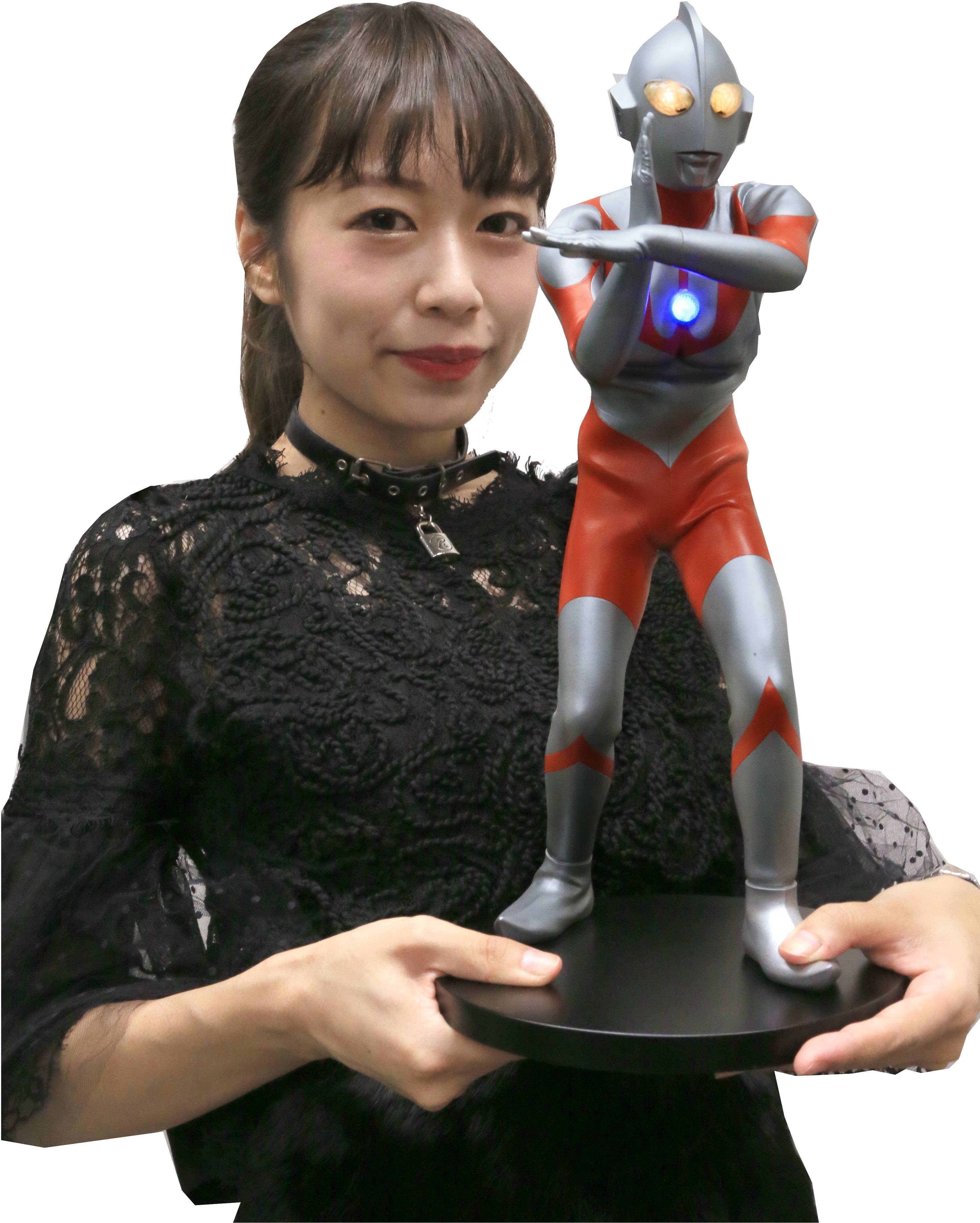 Character Classics Ultraman B TYPE -X-TREME- | HLJ.com