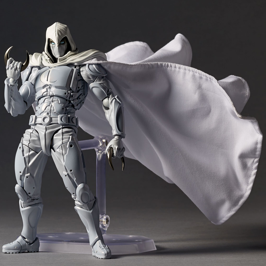 KAIYODO Revoltech Amazing Yamaguchi Moon Knight