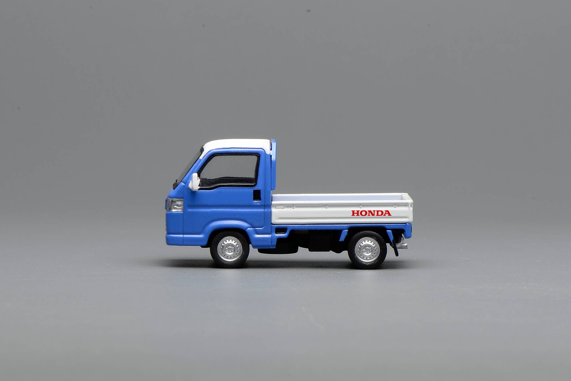 Honda ACTY Truck Town Spirit Color Style BayBlue x White | HLJ.com