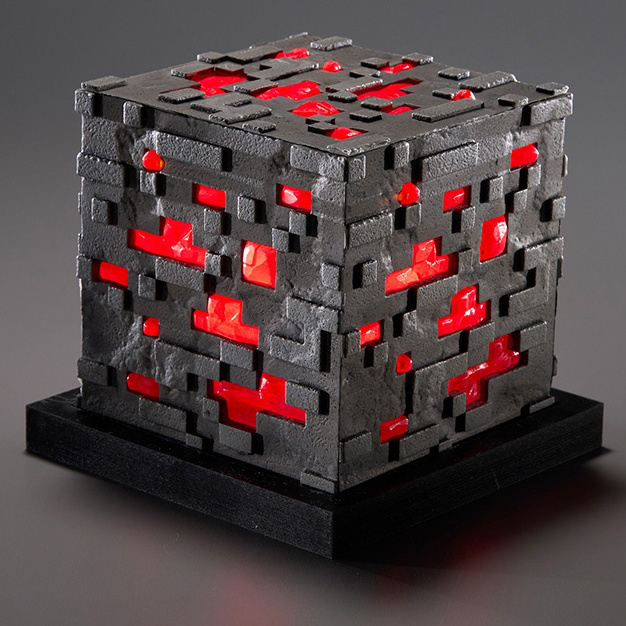 Minecraft illuminating Redstone Ore at