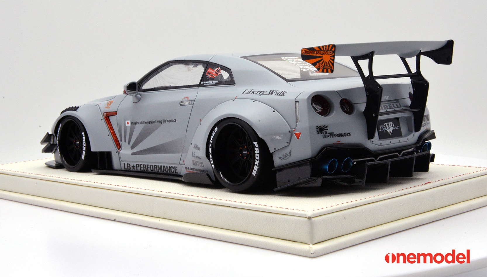 1/18 LB-WORKS Nissan GT-R R35 type2 GT Wing Zero Fighter Special Package  Ver.
