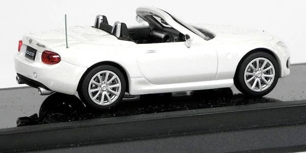 Mazda Roadster RS (2013) ホワイト 1/43 MAZDA ROADSTER RS (2013) Crystal White Pearl Mica | HLJ.com