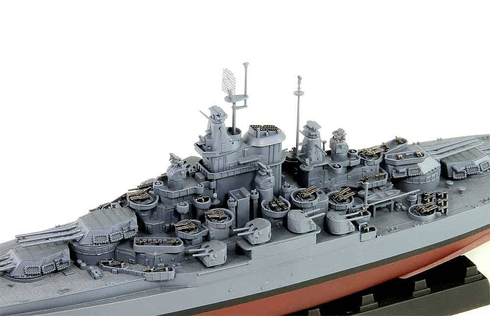 トランペッター 1/700 米海軍 テネシー級戦艦 BB-44