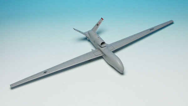 Platz 1/72 U.S.A.F Unmanned Aerial Vehicles RQ-4B Global Hawk Plastic Model NEW 