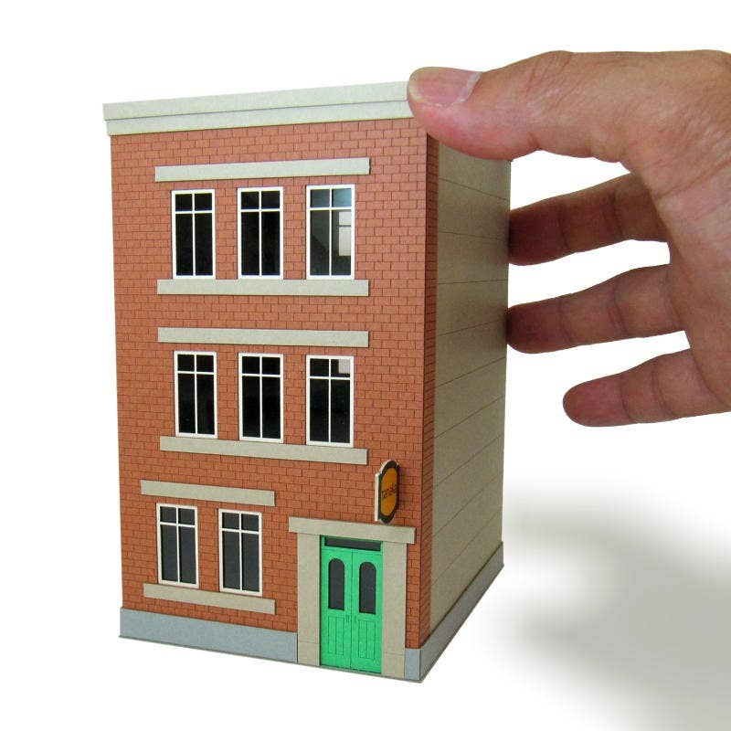 Diorama Series (HOGauge) Building5 with Scooter (Difficulty Level3