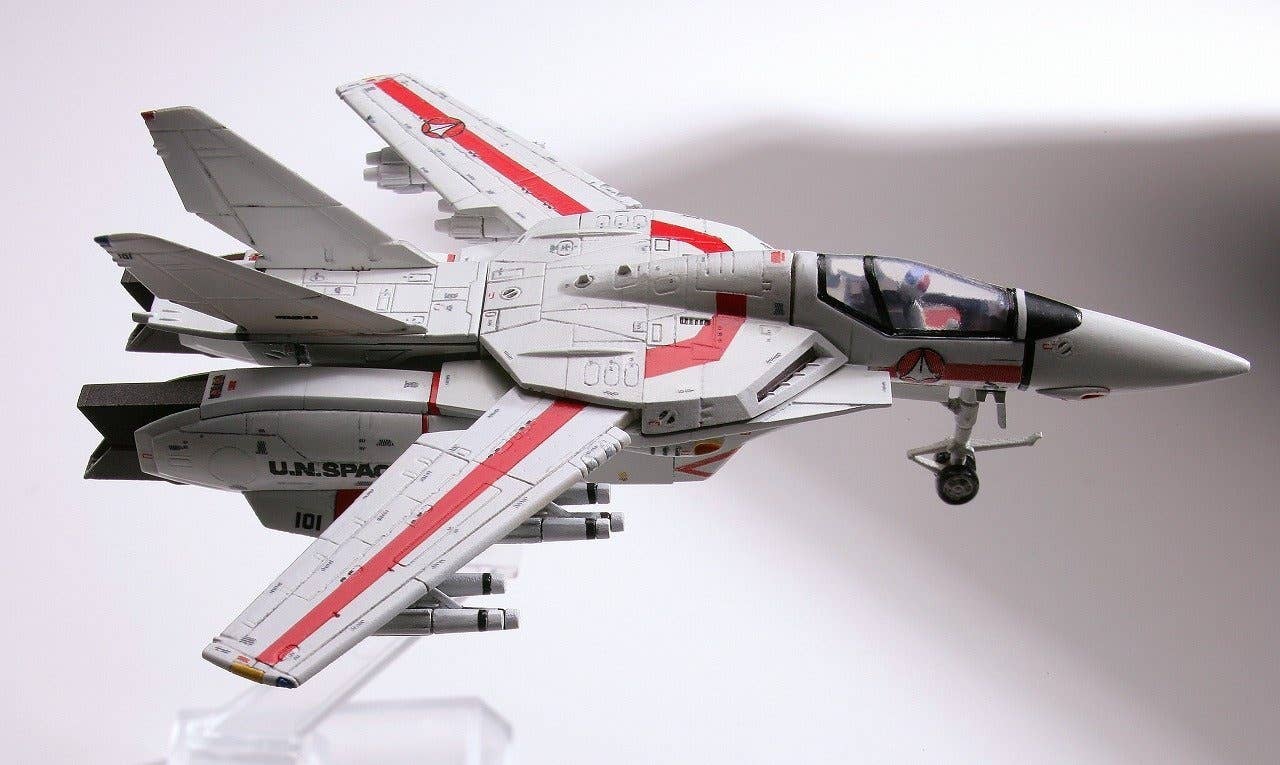 MCR07 VF-1J Fighter | HLJ.com