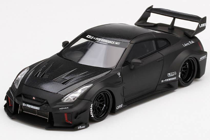 LB-Silhouette Works GT Nissan 35GT-RR Ver. 1 Matte Black