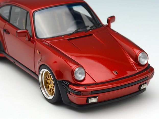 Porsche 930 Turbo 1988 BBS Type Wheel Candy Red (Gold Wheel