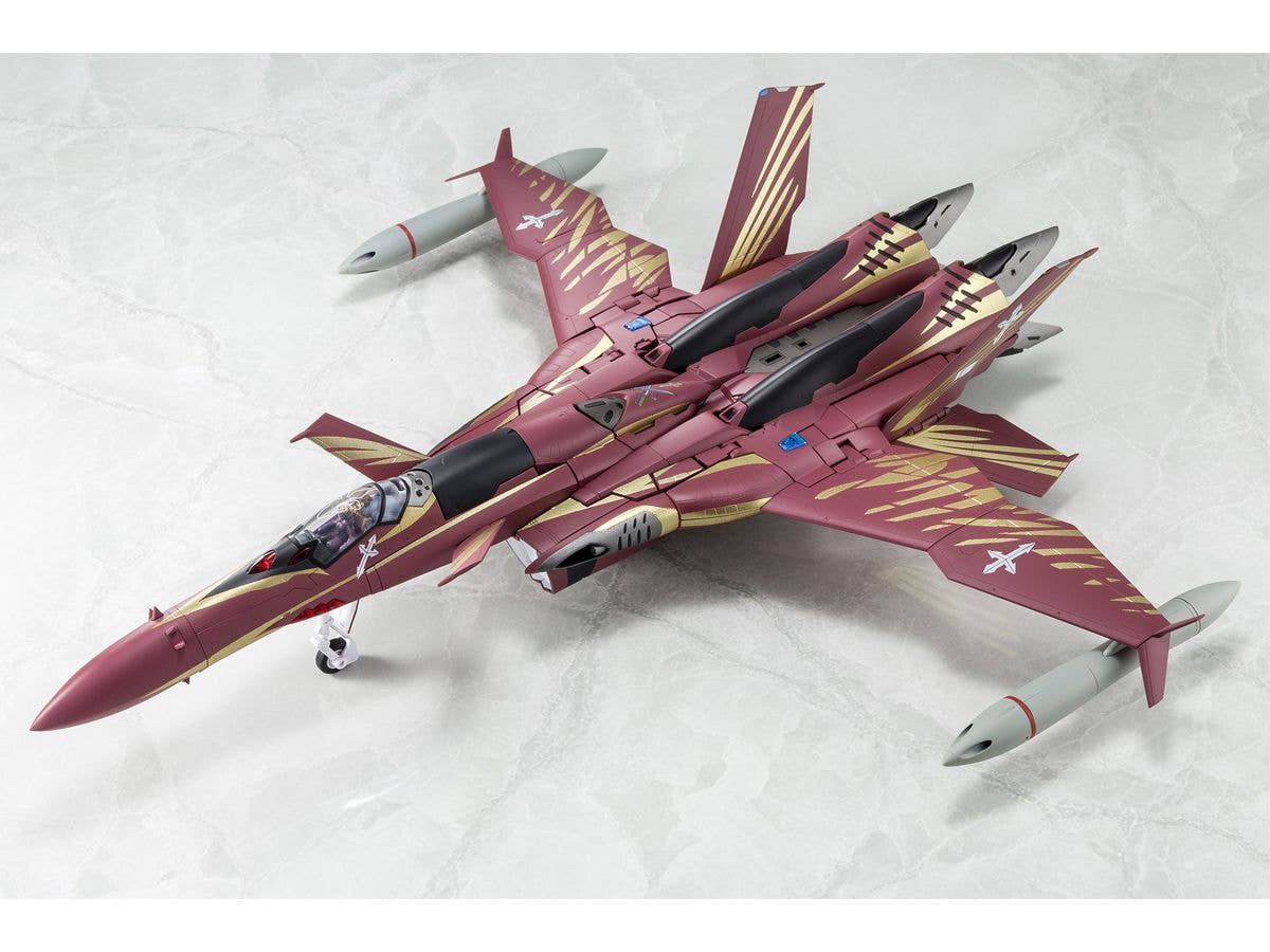 Complete Transformation SV-51 Gamma Nora Polyansky Boarding Machine Final Battle Specification (Macross Zero) (Reissue)
