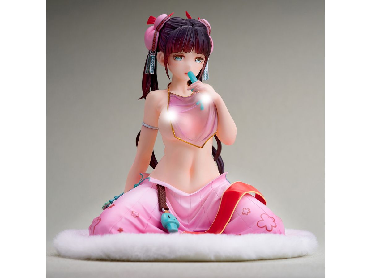 Vintage Fashion Girl Who is Crazy About Popsicles Ling Long Figure