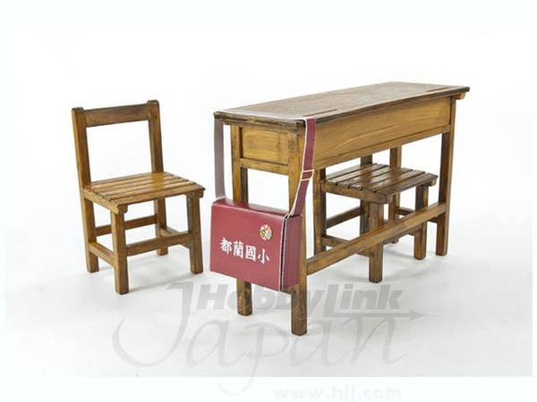 Elementary School Desk & Chair (Desk x1 Chair x2)