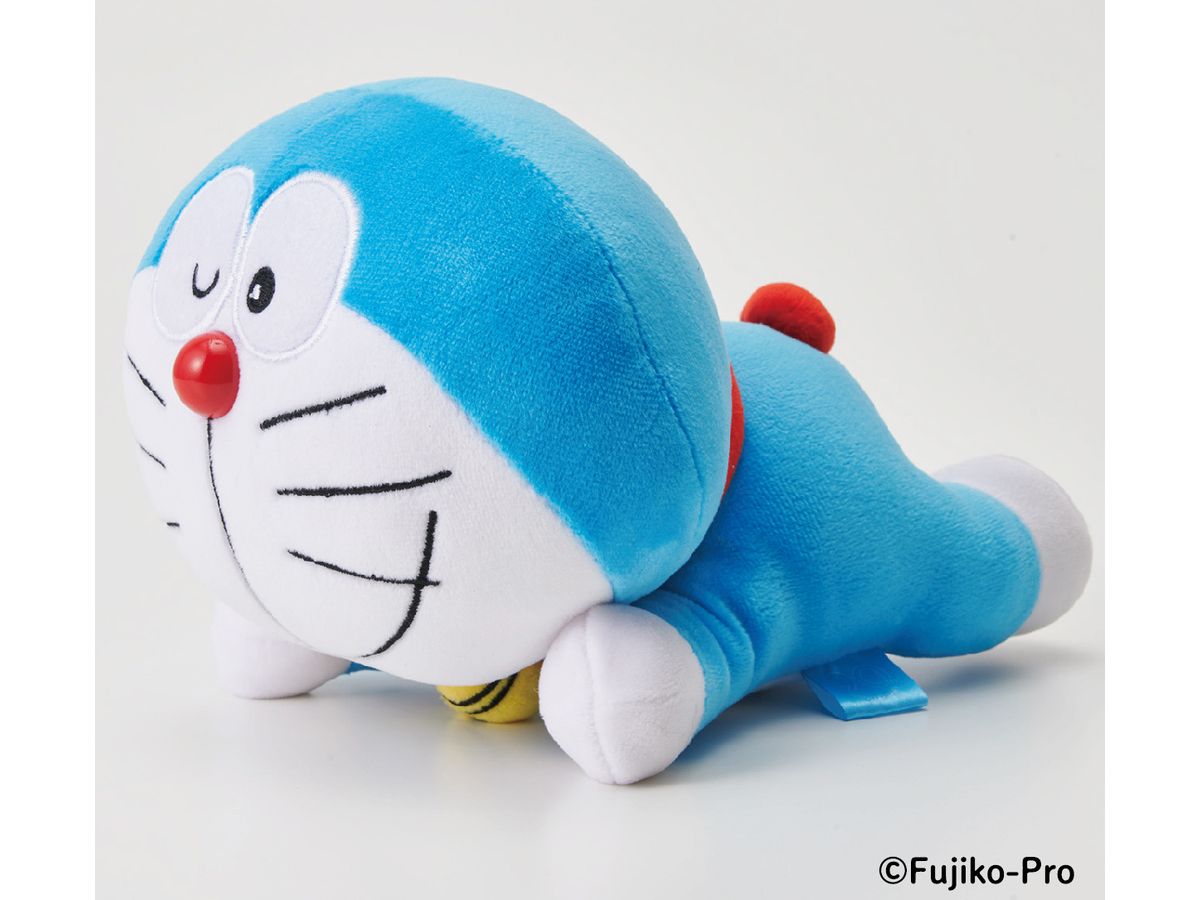 Fujiko-F-Fujio 90th Anniversary: Mofu Mofu Arm Pillow 1. Doraemon