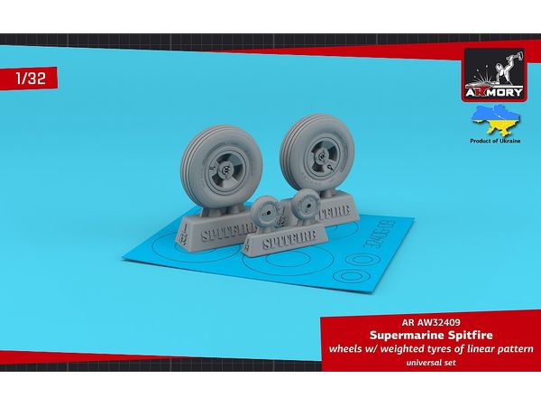 Supermarine Spitfire wheels w/ weighted tyres of linear pattern & 3-spoke hubs