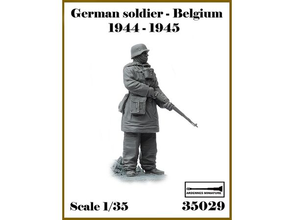 WWII German Belgian Battle 1944-1945 #2 Soldier with Rifle (1pcs)
