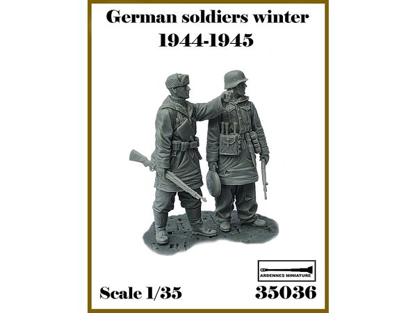 WWII German Soldier in Winter Equipment 1944-1945 #3 Combat Engineer Set (2pcs)