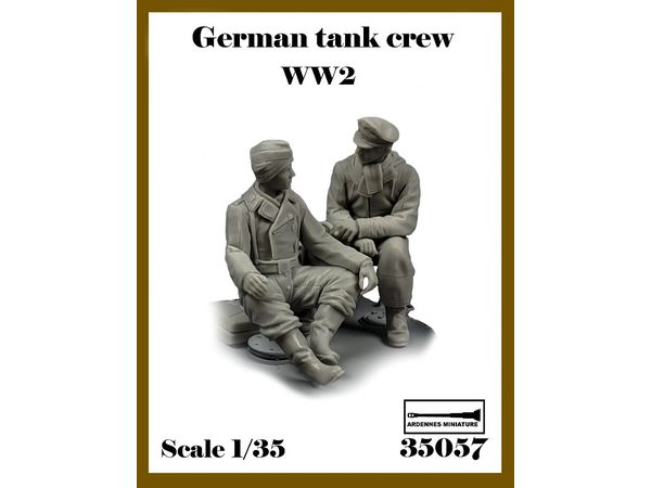 WWII German Army Resting Winter Tank Crew Set #2 (2 pieces)