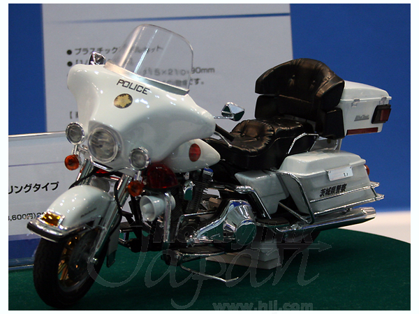 FLHTC Ibaraki Police Cowling Type